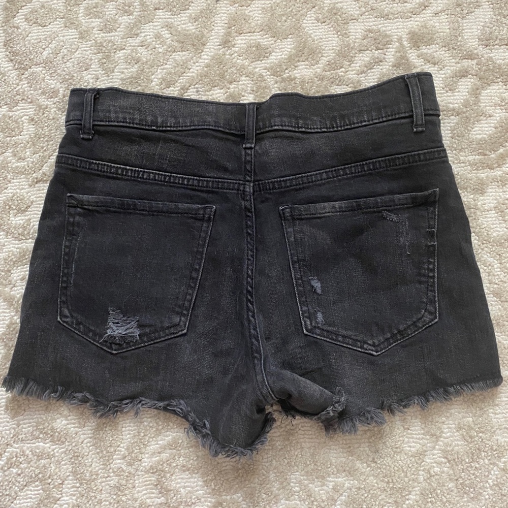 High Rise Shorts - Picture 4 of 4